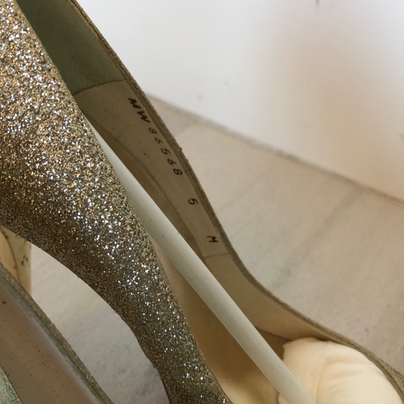 Brand new gold glitter Stuart Weitzman pumps - Picture 6 of 6